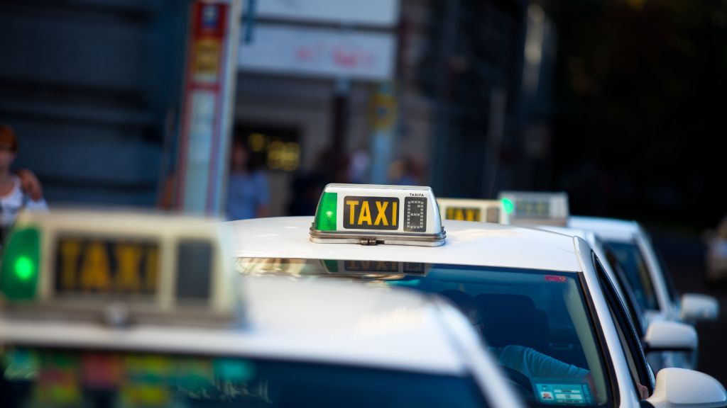 El Ayuntamiento aprueba la consulta pública previa a la modificación de la Ordenanza del Taxi 3