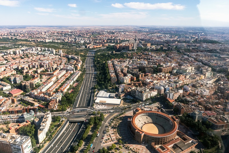 cartografía en zona urbana con un helicóptero que capta imágenes 3D 6