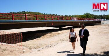 inaugura los tres puentes de Aldea del Fresno colapsados por la DANA y restaurados en tiempo récord tras una inversión de 43 2
