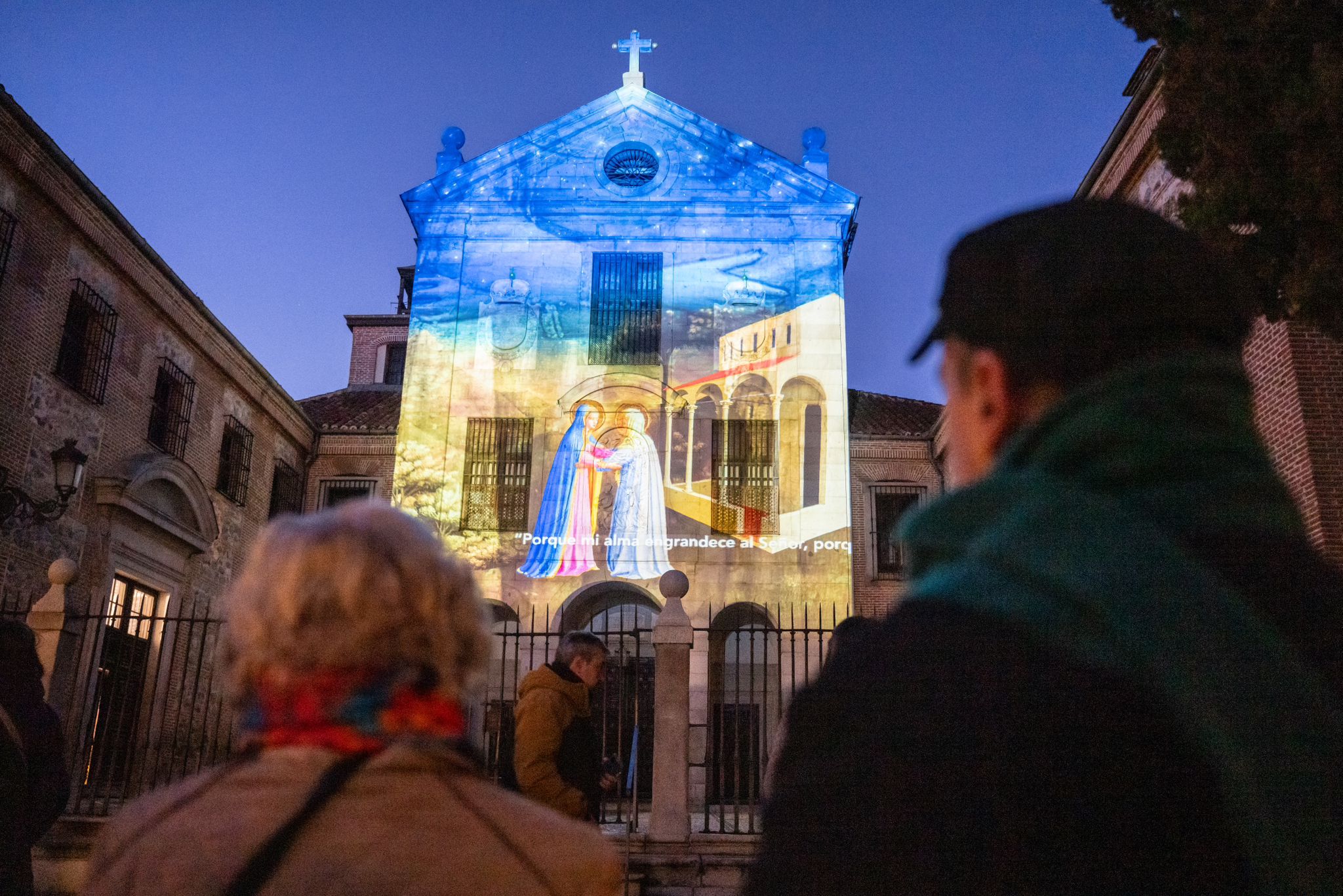 belenes proyectados iluminan el centro histórico de Madrid