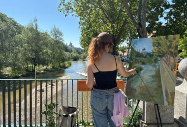 Madrid celebra el arte al aire libre en la XXIV Jornada de Pintura en la Ermita de San Antonio de la Florida
