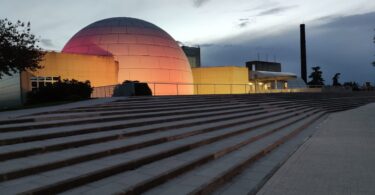 Planetario de Madrid retransmitirá el envío del vals 'El Danubio azul' al espacio