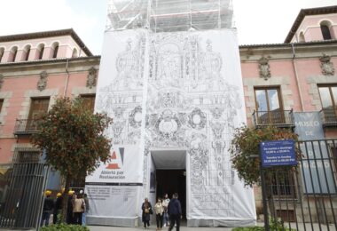más de 4.500 plazas para conocer el proceso de restauración de la portada del Museo de Historia de Madrid