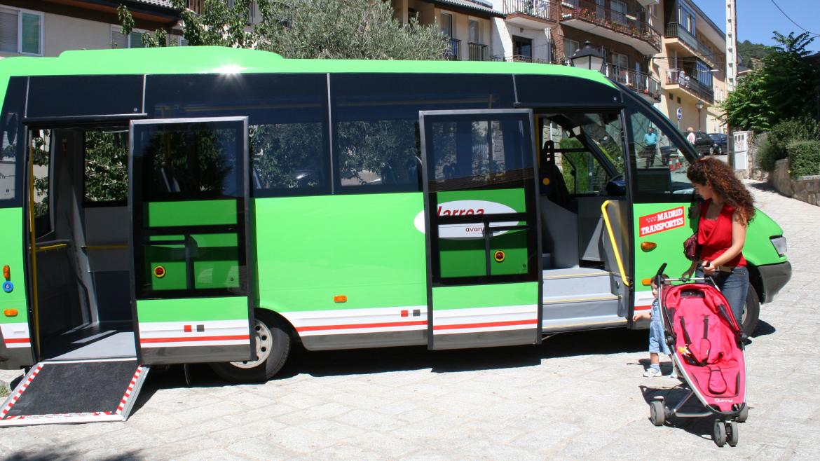 La Comunidad de Madrid lanza un proyecto piloto de transporte a demanda los fines de semana en la Sierra del Rincón