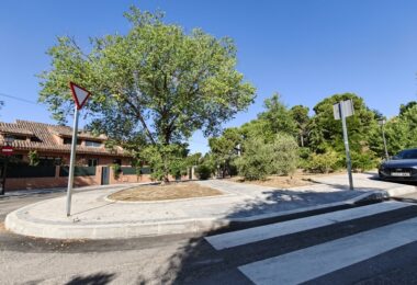 El Ayuntamiento remodela la calle Fuente del Rey
