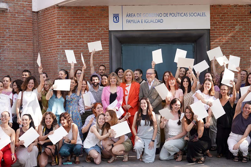 nuevos trabajadores sociales que ayudarán a hacer “una administración más humana y comprometida