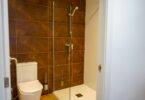 EMVS Madrid ha sustituido cerca de 200 bañeras por duchas