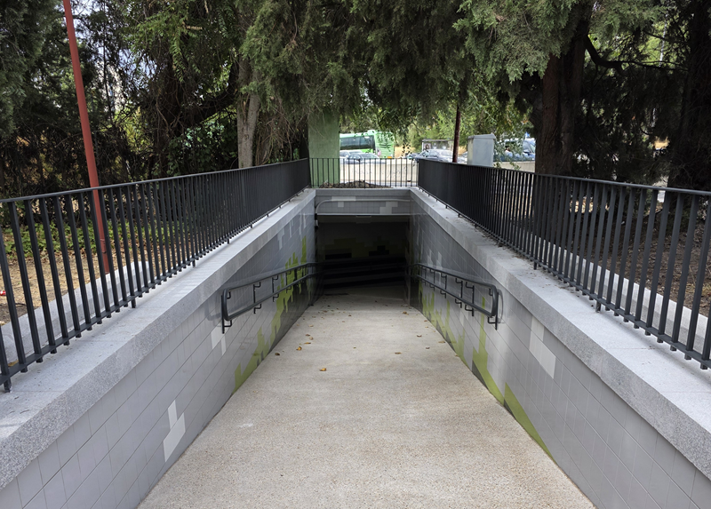 El Ayuntamiento rehabilita el paso peatonal de Ciudad Universitaria