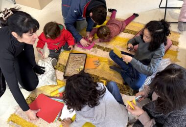 estudio de grabación ambulante, astronomía, teatro y un taller