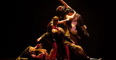 Centro Danza Matadero baila en el infierno de Dante con 'AVERNO'