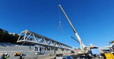 rehabilitará el último tramo de la pasarela peatonal que da acceso al Hospital Ramón y Cajal