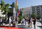 El Ayuntamiento iza la bandera arcoíris por el Día Internacional del Orgullo LGTBI