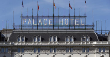 El Hotel Palace, en la plaza de las Cortes, fue el escenario de la fiesta del 26 de julio de 1990.
